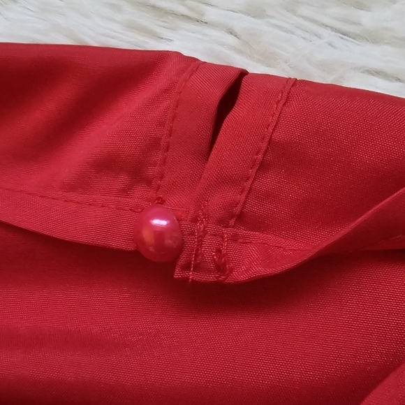 Ruffled Cold Shoulder Red blouse size M‎ medium - Picture 9 of 9